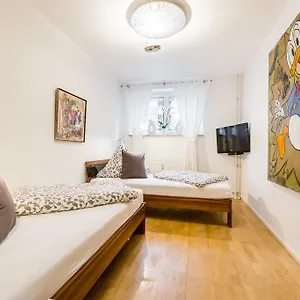 Apartment Ferien Und Messewohnug Köln