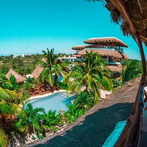 Apart-hotel Ensueno & Club